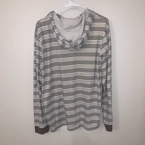 STRIPED VOLCOM HOODIE PULL OVER - Picture 2 of 2